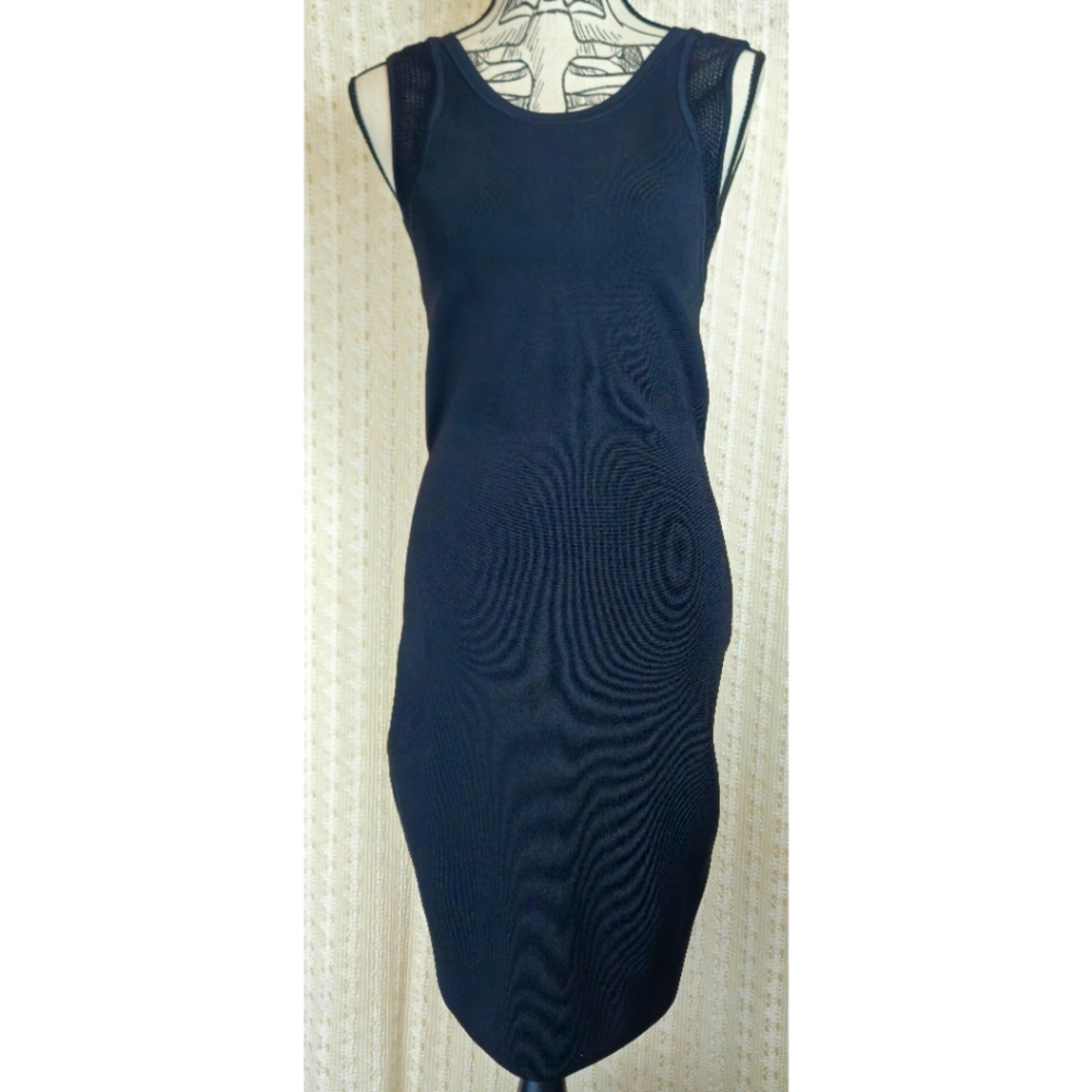 Diane Von Furstenberg Scoop Neck Knee Length Bodycon Black Dress Size Medium